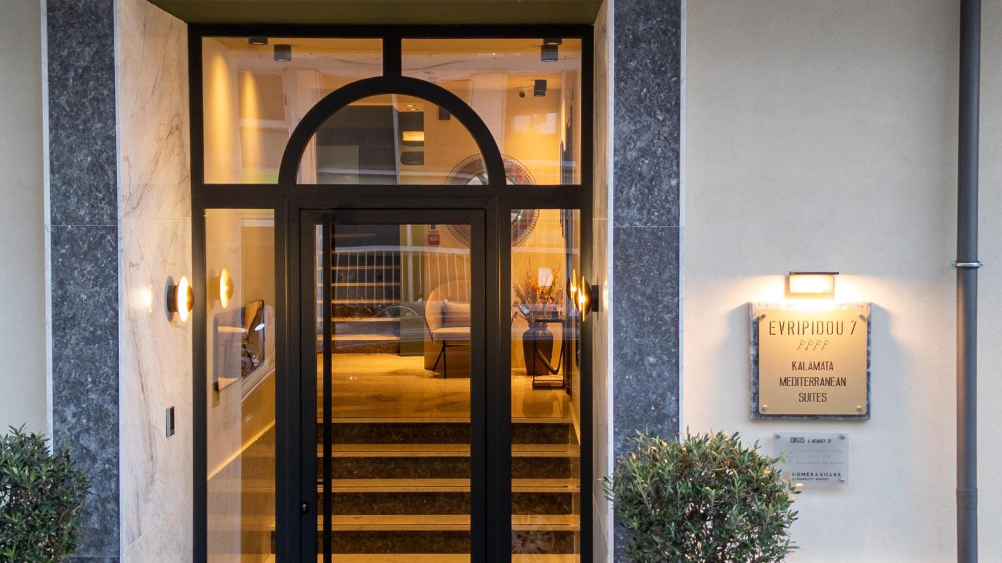 Evripidou 7 - Kalamata Mediterranean Suites Экстерьер фото