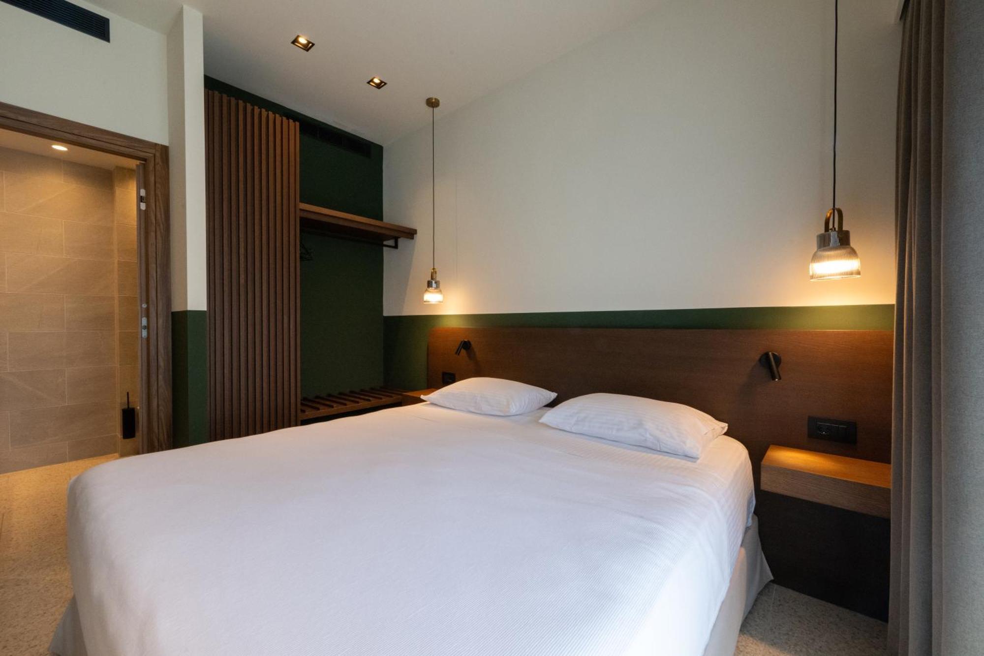 Evripidou 7 - Kalamata Mediterranean Suites Экстерьер фото