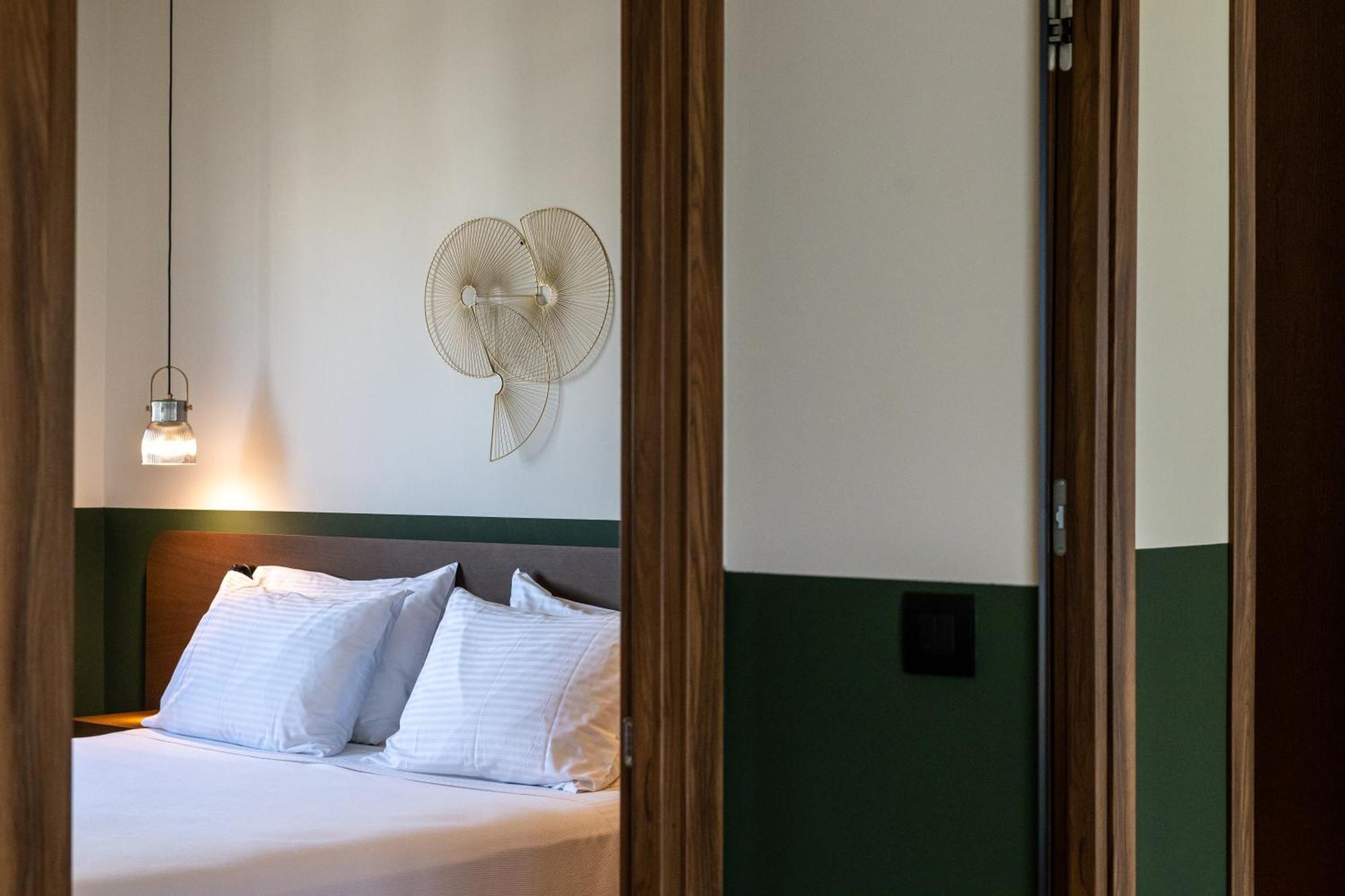 Evripidou 7 - Kalamata Mediterranean Suites Экстерьер фото