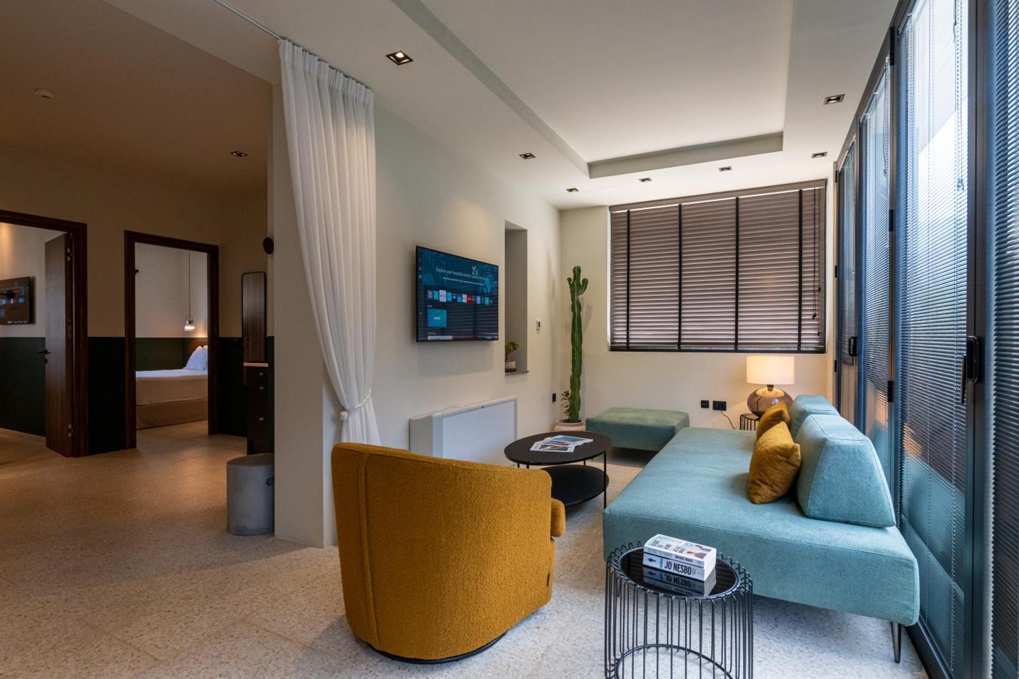 Evripidou 7 - Kalamata Mediterranean Suites Номер фото
